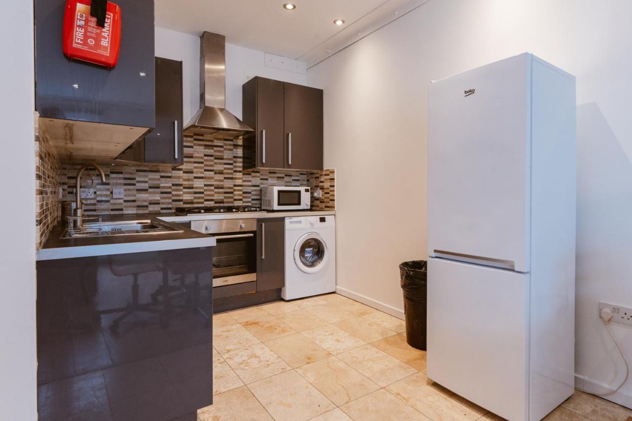 Mile End Double Rooms 27 Guest House 런던 외부 사진