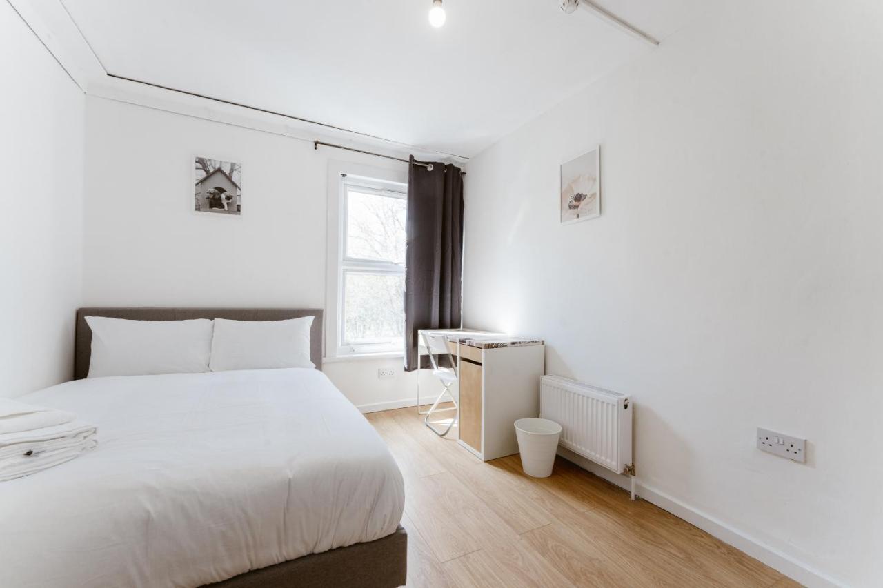 Mile End Double Rooms 27 Guest House 런던 외부 사진